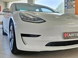 Branco Usado 2020 Tesla Model 3 Sedan | € 19.750 (Bom preço)