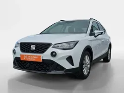 Branco Usado 2023 Seat Arona Style SUV | € 16.990 (Preço justo)