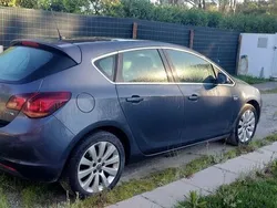 Usado 2010 Opel Astra Sedan | € 5.000 (Preço justo)