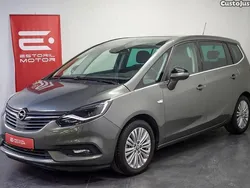 Cinza Usado 2019 Opel Zafira Life Dynamic Van | € 17.900