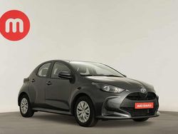 Cinzento Usado 2024 Toyota Yaris | € 18.999 (Preço justo)