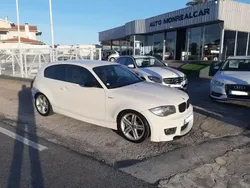 Branco glaciar Usado 2009 BMW 118 Coupé Sport Line Coupé | € 12.900 (Preço elevado)