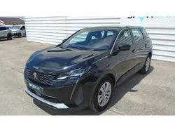 Preto Usado 2023 Peugeot 5008 Active Monovolume | € 34.000 (Preço justo)