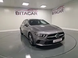 Cinza Usado 2019 Mercedes A180 Style | € 25.950 (Preço justo)
