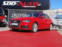 Vermelho Usado 2015 Audi A3 Sportback e-tron Sport Citadino | € 17.500 (Preço justo)
