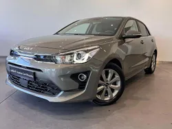 Verde Usado 2023 Kia Rio Citadino | € 17.750 (Preço justo)