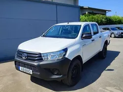 Branco Usado 2020 Toyota HiLux Pickup | € 32.500 (Preço elevado)