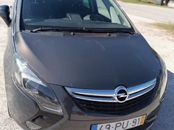 Usado 2015 Opel Zafira Monovolume | € 10.450 (Preço justo)