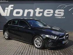 Preto Usado 2019 Mercedes A180 Style Citadino | € 23.980 (Preço justo)