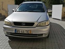 Cinzento Usado 2002 Opel Astra Carrinha | € 850