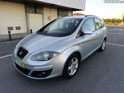Cinza Usado 2011 Seat Altea XL Monovolume | € 4.990 (Bom preço)