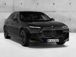 Cortinas dos vidros laterais traseiros Novo 2025 BMW 740 Executive Sedan | € 162.282