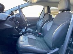 Preto Usado 2018 Peugeot 2008 SUV | € 7.950