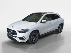 Branco polar Usado 2024 Mercedes GLA200 SUV | € 50.450