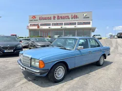 Azul Usado 1982 Mercedes 200 Sedan | € 9.800
