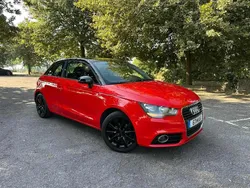 Vermelho Usado 2010 Audi A1 S-Line Citadino | € 12.990 (Caro)