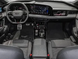 Azul Usado 2025 Audi A6 e-tron Performance Carrinha | € 88.499 (Preço justo)
