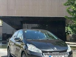 Usado 2012 Peugeot 208 Citadino | € 5.400 (Preço justo)