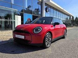 Vermelho Usado 2024 Mini Cooper Classic Citadino | € 32.900