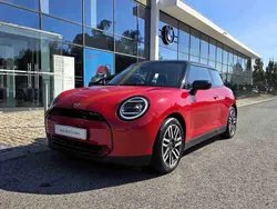 Vermelho Usado 2024 Mini Cooper Classic Citadino | € 32.900