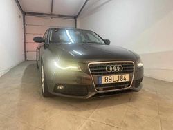 Cinzento Usado 2011 Audi A4 Exclusive Sedan | € 8.950 (Bom preço)