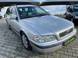 Cinzento Usado 1999 Volvo V40 Carrinha | € 3.750