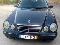 Usado 2000 Mercedes E270 Sedan | € 5.800