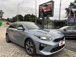 Cinza Usado 2018 Kia Ceed Sport Citadino | € 15.990 (Preço justo)