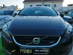 Preto Usado 2016 Volvo V40 R-Design Carrinha | € 14.900