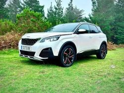 Branco Usado 2017 Peugeot 3008 Citadino | € 22.000 (Preço justo)