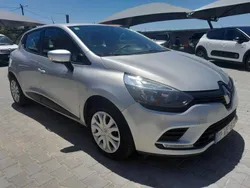 Cinzento Usado 2018 Renault Clio IV | € 10.900 (Preço justo)