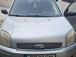Usado 2004 Ford Fusion Sedan | € 2.250