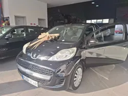 Preto Usado 2009 Peugeot 107 Citadino | € 4.500 (Preço justo)