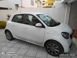 Branco Usado 2018 Smart ForFour Electric Drive Citadino | € 12.500 (Preço justo)