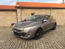 Castanho Usado 2010 Renault Mégane Coupé Dynamique Coupé | € 6.900