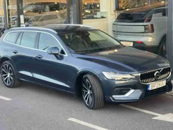 Azul Usado 2024 Volvo V60 Core Carrinha | € 50.499 (Caro)