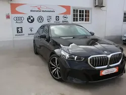 Preto Usado 2024 BMW 520 Comfort Edition Coupé | € 60.980 (Bom preço)
