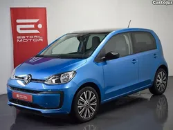 Azul Usado 2021 VW up! Move Citadino | € 12.500 (Preço justo)