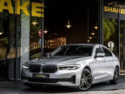 Cinzento Usado 2021 BMW 520 Luxury Line Sedan | € 36.750 (Preço justo)