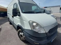Branco Usado 2014 Iveco Daily | € 10.999