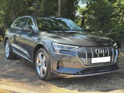 Usado 2021 Audi e-tron Advanced SUV | € 32.500