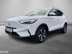 Branco Novo 2024 MG ZS Luxury Sedan | € 33.900 (Caro)