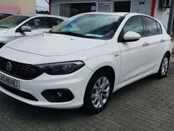 Branco Usado 2020 Fiat Tipo Lounge Citadino | € 10.950 (Preço justo)