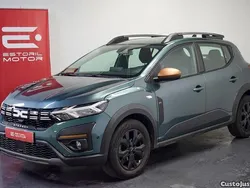 Verde Usado 2023 Dacia Sandero Expression Citadino | € 16.500 (Bom preço)