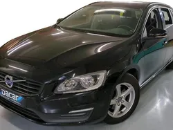 Preto Usado 2015 Volvo V60 Kinetic Carrinha | € 13.899 (Bom preço)