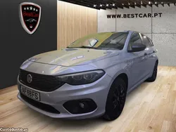 Cinza Usado 2021 Fiat Tipo Carrinha | € 14.950 (Preço justo)