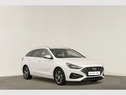 Atlas white (sólido) Usado 2024 Hyundai i30 Style Carrinha | € 24.990 (Preço justo)
