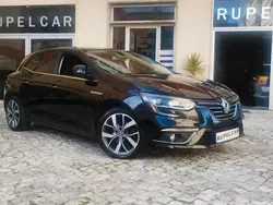 Preto Usado 2017 Renault Mégane Coupé Bose Edition Coupé | € 12.750