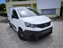 Branco Usado 2019 Peugeot Partner Premium Monovolume | € 13.900 (Preço elevado)