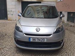 Usado 2013 Renault Scénic III Monovolume | € 5.980 (Super Preço)